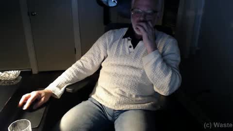 Snapshot of wasted_daze_ chatting on 01/30/25, 02:06 wasted_daze_ online show from 01/30/25, 02:06