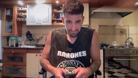 wearetwo online show from 12/22/25, 12:07