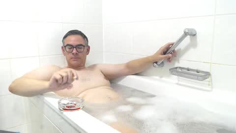 Snapshot of watchmecum78 chatting on 10/19/25, 09:32 watchmecum78 online show from 10/19/25, 09:32