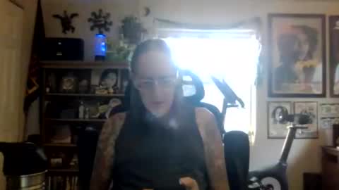 Snapshot of waterfire420 chatting on 06/23/26, 01:36 waterfire420 online show from 06/23/26, 01:36