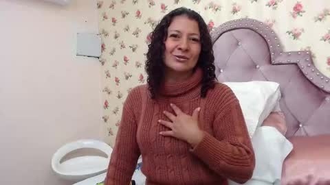 Snapshot of watson_crystal00 chatting on 02/27/26, 01:11 Milf Latina online show from 02/27/26, 01:11