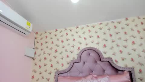 Snapshot of watson_crystal00 chatting on 07/16/26, 01:06 Milf Latina online show from 07/16/26, 01:06