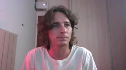 Snapshot of wave_boyy chatting on 03/16/26, 02:28 wave_boyy online show from 03/16/26, 02:28