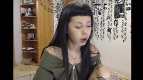 Mina online show from 10/28/25, 12:14