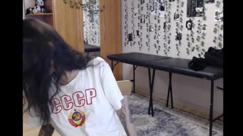 Mina online show from 10/29/25, 06:04