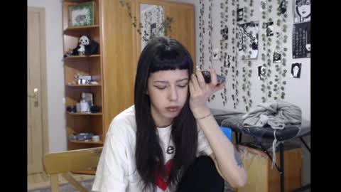 Mina online show from 02/04/26, 09:53