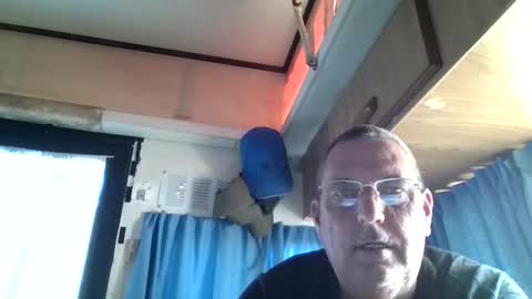 wazahardon2 online show from 10/21/25, 08:53