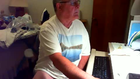 Snapshot of wbcar65 chatting on 06/24/26, 01:15 wbcar65 online show from 06/24/26, 01:15