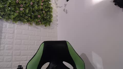 Trixie 3 online show from 02/15/25, 03:17