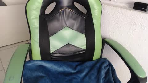 Trixie 3 online show from 11/01/25, 05:04