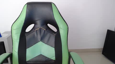 Trixie 3 online show from 03/10/26, 02:22