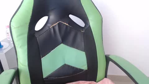 Trixie 3 online show from 04/13/26, 12:21