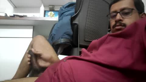 sexyguy online show from 04/01/26, 01:52