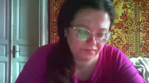 Marina online show from 04/17/26, 12:30