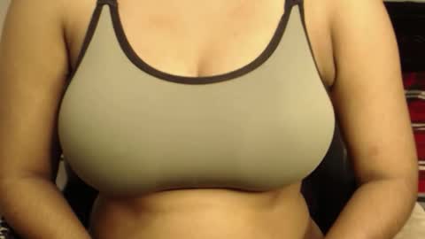 mina online show from 10/25/25, 12:07