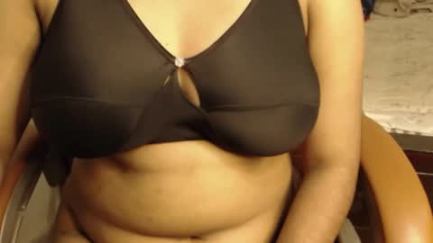 mina online show from 03/29/26, 09:37