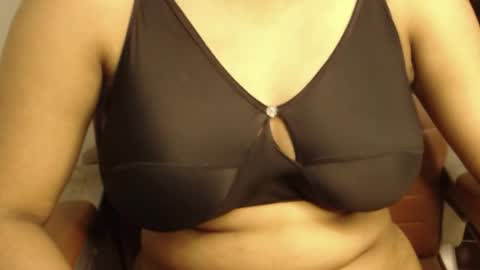 mina online show from 04/06/26, 09:54