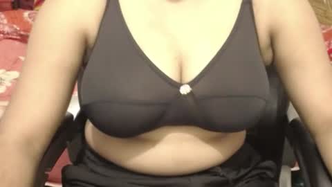 Snapshot of webshowxxx chatting on 07/12/26, 03:36 mina online show from 07/12/26, 03:36
