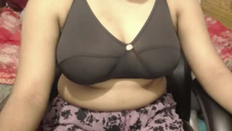Snapshot of webshowxxx chatting on 08/07/26, 11:40 mina online show from 08/07/26, 11:40