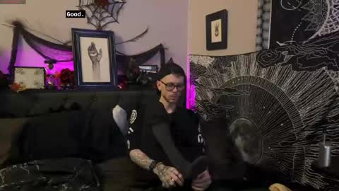 Snapshot of webz_and_kordz chatting on 05/15/26, 11:28 WebzKordz online show from 05/15/26, 11:28