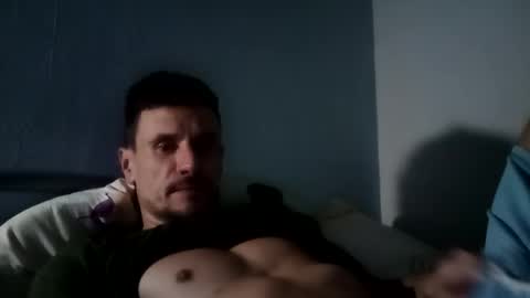 Snapshot of weci77 chatting on 01/10/26, 03:47 weci77 online show from 01/10/26, 03:47