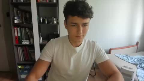 wee_willy_winky online show from 05/28/26, 02:36