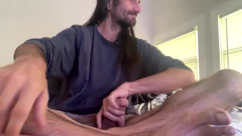 Snapshot of weedwacker43 chatting on 09/17/25, 04:52 weedwacker43 online show from 09/17/25, 04:52