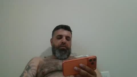 Snapshot of weezy210 chatting on 06/12/26, 11:46 Weezy online show from 06/12/26, 11:46