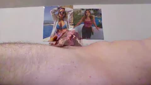 Snapshot of weisteselbst chatting on 02/17/25, 01:04 weisteselbst online show from 02/17/25, 01:04