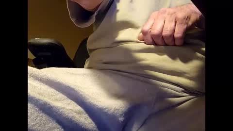 Snapshot of welderod chatting on 05/17/26, 06:44 welderod online show from 05/17/26, 06:44