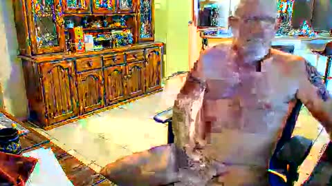 Snapshot of wellhelloo chatting on 05/27/26, 04:53 Wellhelloo online show from 05/27/26, 04:53
