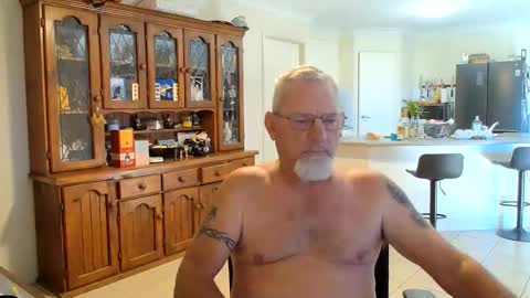 Snapshot of wellhelloo chatting on 05/29/26, 04:54 Wellhelloo online show from 05/29/26, 04:54