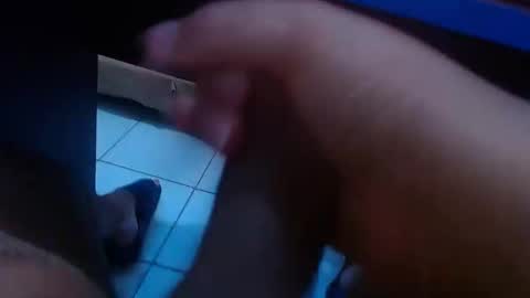 Snapshot of wellingtont chatting on 10/25/25, 07:19 wellingtont online show from 10/25/25, 07:19