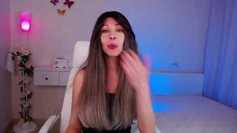 Wendi Foster online show from 02/12/26, 07:31