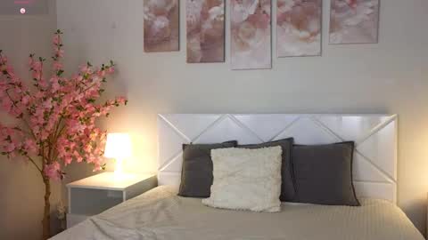 Im Wendy online show from 02/28/25, 03:37