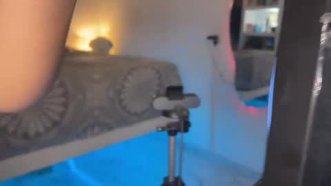 Wendy Alex online show from 02/24/25, 08:14