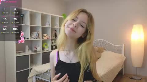 Wendy online show from 09/29/25, 04:23