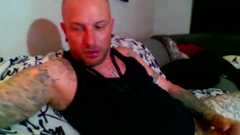 werhorny3 online show from 12/17/25, 05:02