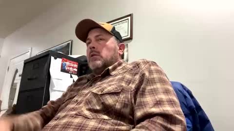 Snapshot of wes40960 chatting on 11/03/25, 11:48 wes40960 online show from 11/03/25, 11:48