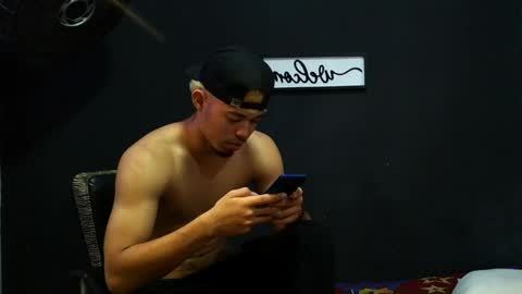 Snapshot of wesley_77 chatting on 05/21/26, 04:25 wesley_77 online show from 05/21/26, 04:25