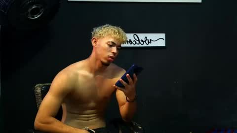Snapshot of wesley_77 chatting on 05/23/26, 10:36 wesley_77 online show from 05/23/26, 10:36