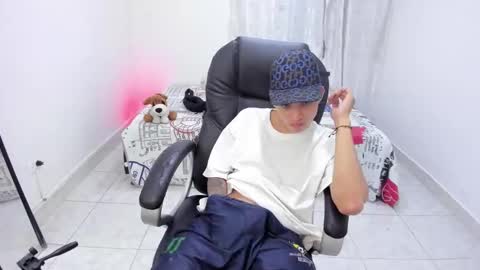 Wesley Boy online show from 09/27/25, 03:44