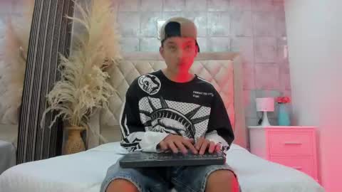 Snapshot of wesley_boyy_ chatting on 05/25/26, 08:48 Wesley online show from 05/25/26, 08:48
