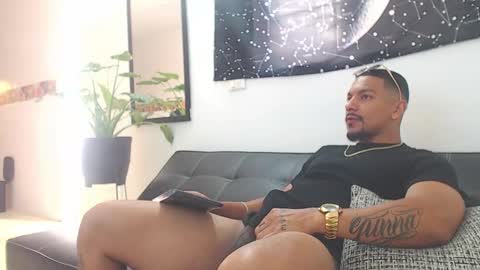 Wesley Rogger online show from 01/18/26, 02:54