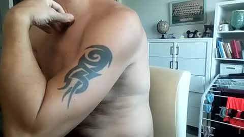 Snapshot of westernhimtim chatting on 10/01/25, 12:44 westernhimtim online show from 10/01/25, 12:44