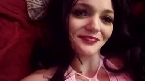 Snapshot of westtpeggy chatting on 10/28/25, 07:34 Trixxxie online show from 10/28/25, 07:34