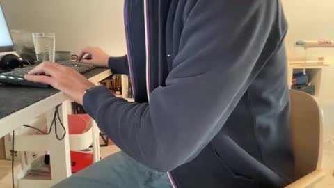 Snapshot of wet_adidasboy chatting on 09/29/25, 06:18 wet_adidasboy online show from 09/29/25, 06:18