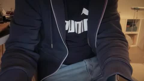 Snapshot of wet_adidasboy chatting on 10/25/25, 06:57 wet_adidasboy online show from 10/25/25, 06:57