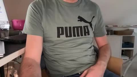 Snapshot of wet_adidasboy chatting on 11/27/25, 07:32 wet_adidasboy online show from 11/27/25, 07:32