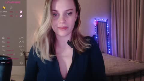 Lana online show from 01/22/25, 07:45